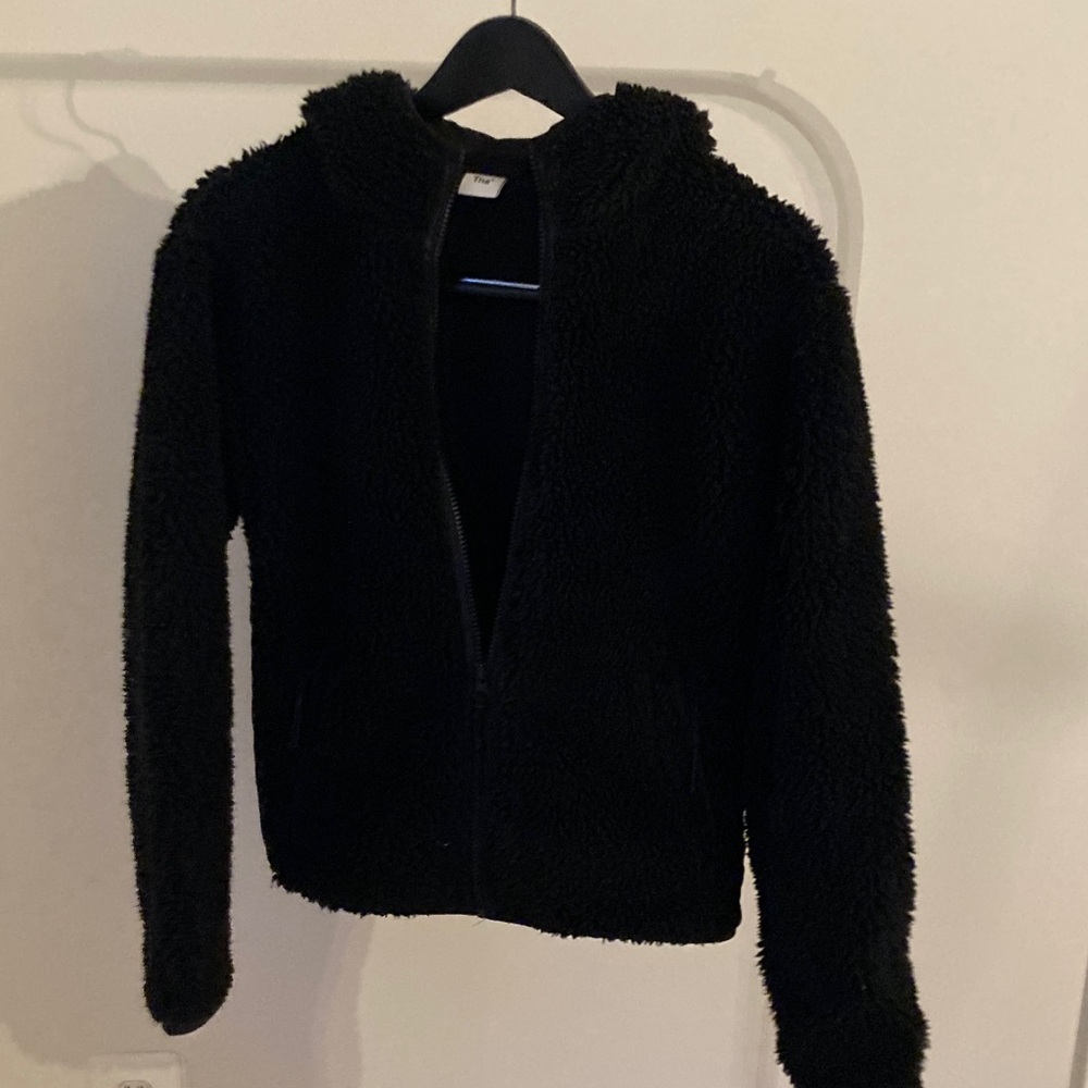 Aritzia TNA, teddy  Black Fleece Jacket
